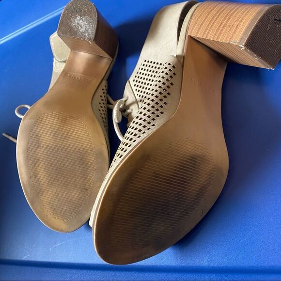 CALL It Spring Lace Open Toe High Heel Tan Sandals - Picture 8 of 13